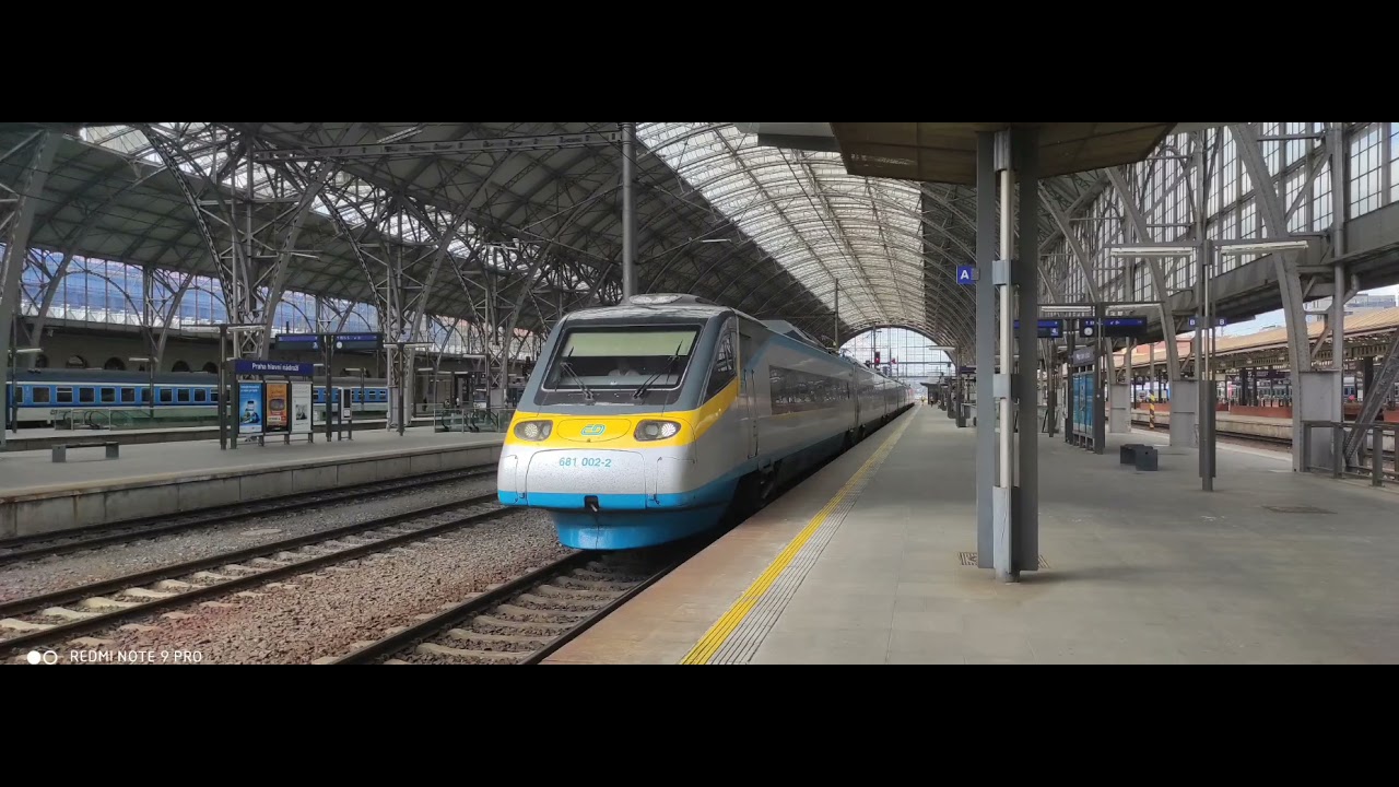Hlášení ve vlaku IC pendolino - příjezd do Prahy