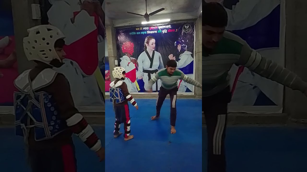 Taekwondo fight 🥋 #taekwondo #trendingshorts #viral #ytshorts #youtubeshorts #fighting #practice 