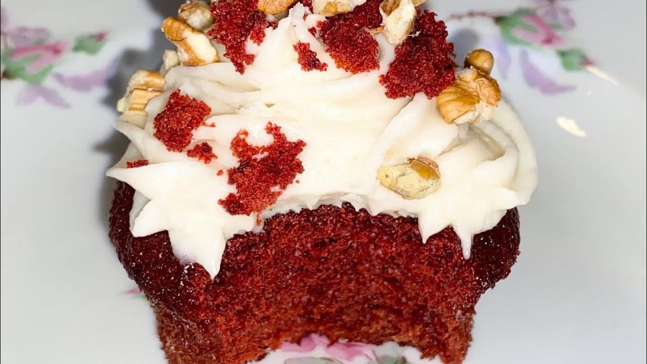 Ep. 431: Easy Red Velvet Cupcakes | How To Make The Best Southern Red Velvet Cupcakes 🧁