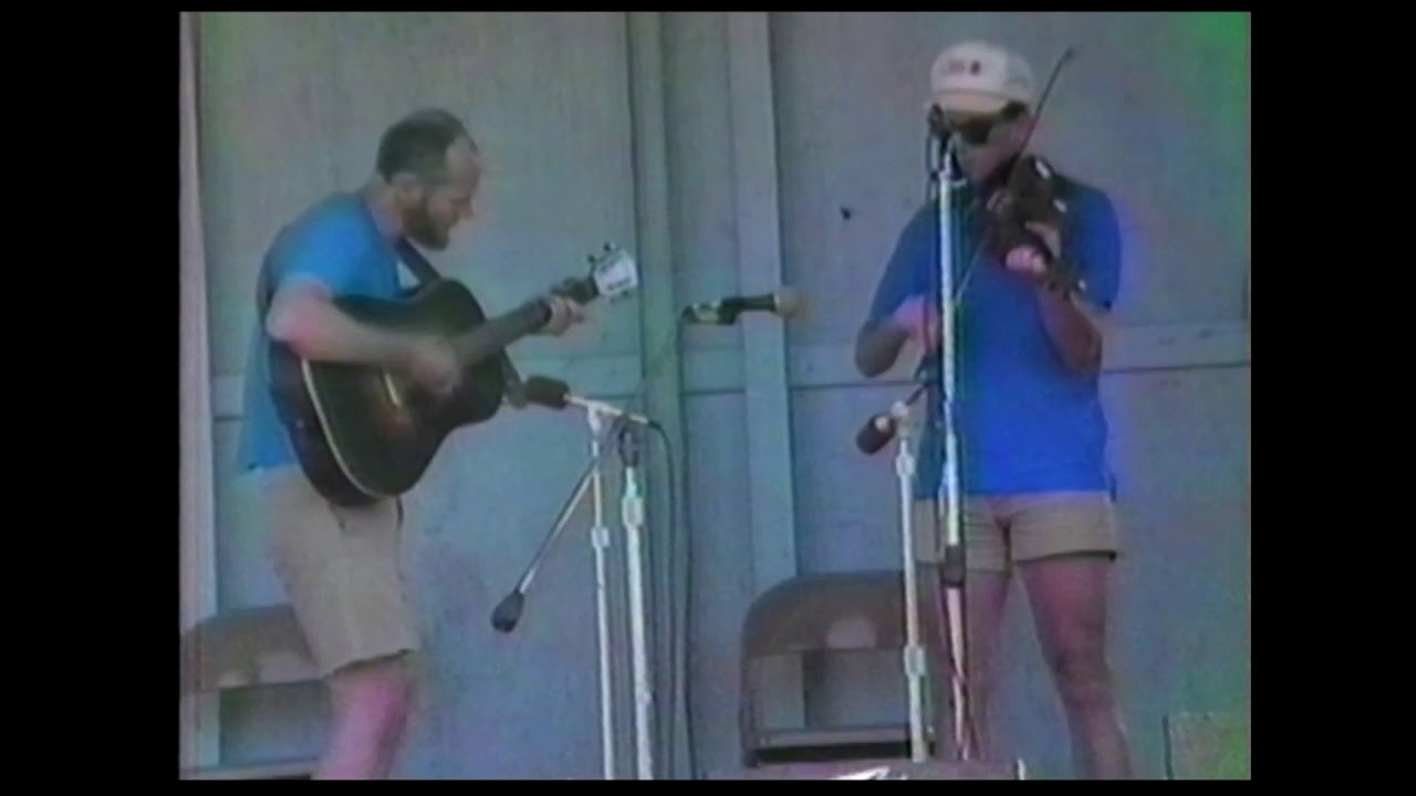 Mt Airy 87 Bruce Molsky in competition backed by Jeff Claus