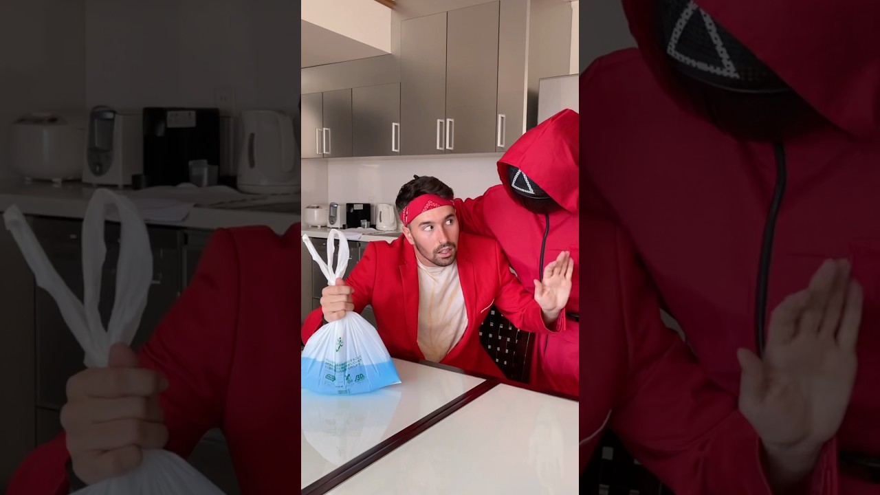 ⁠@Patos3d HACK de la BOLSA de AGUA que SALVA del JUEGO del CALAMAR