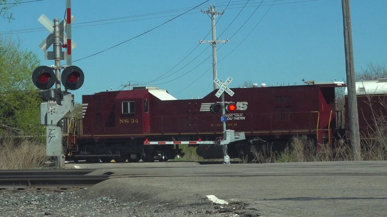 Удивлён поездом NS Brick Geometry! Реактивный поезд Amtrak! Большой поезд CSX, вид сверху! DPU