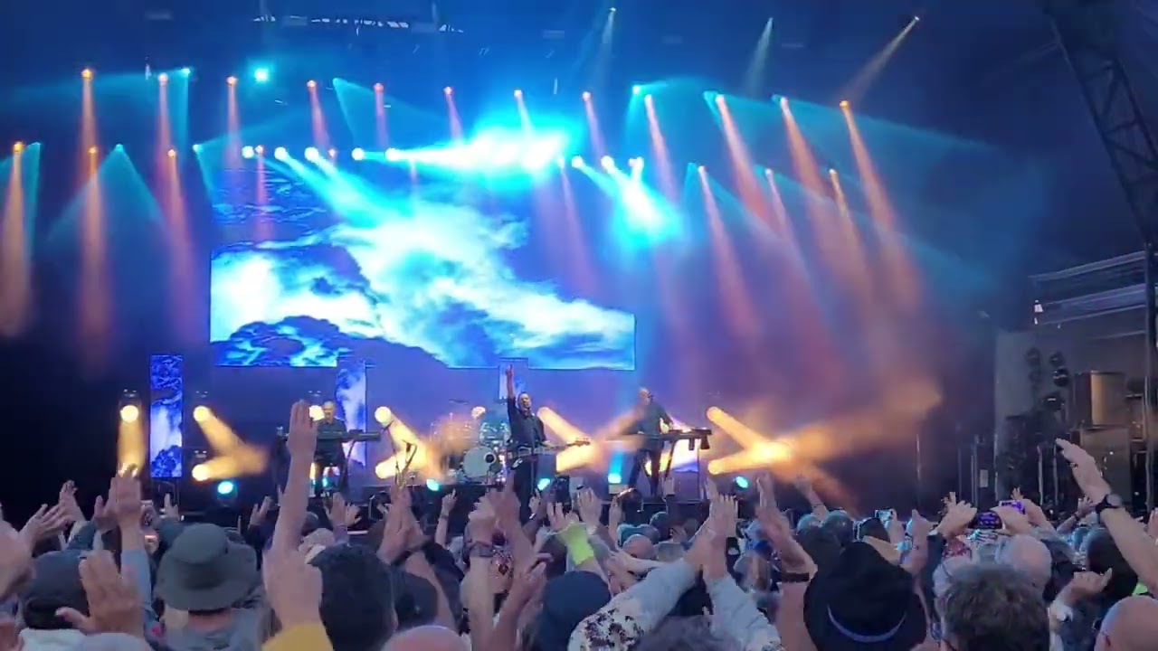 OMD (Orchestral Manoeuvres In The Dark) - Enola Gay - Live At Let's Rock Exeter (2/7/22)