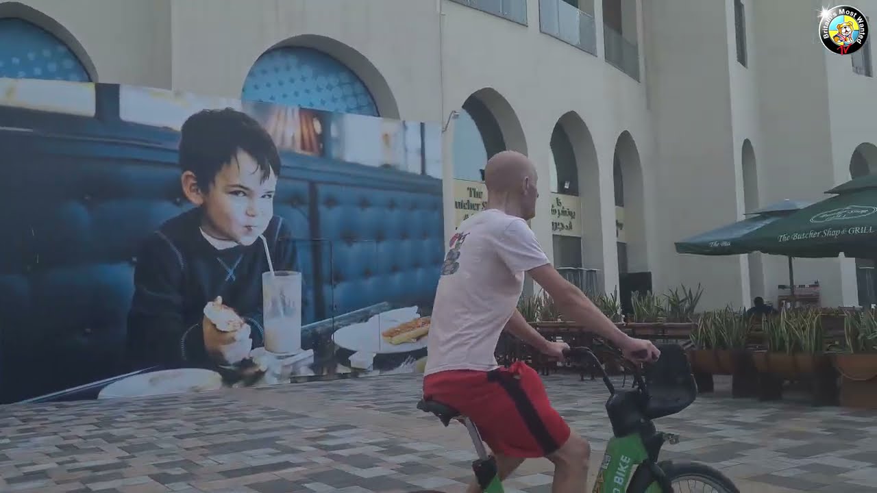 Bad Grampa in Dubai!!! - Extreme Bike Edition