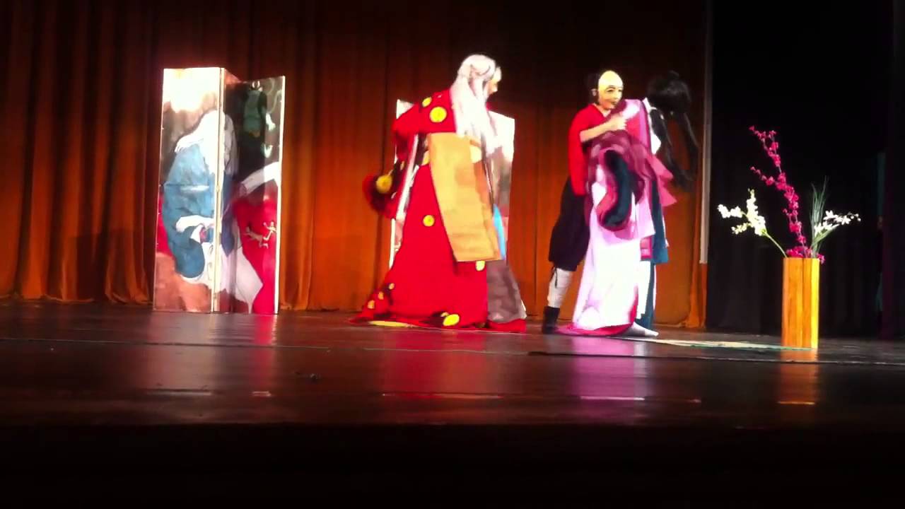 Winner of the Nijicon 2012 Groups Cosplay