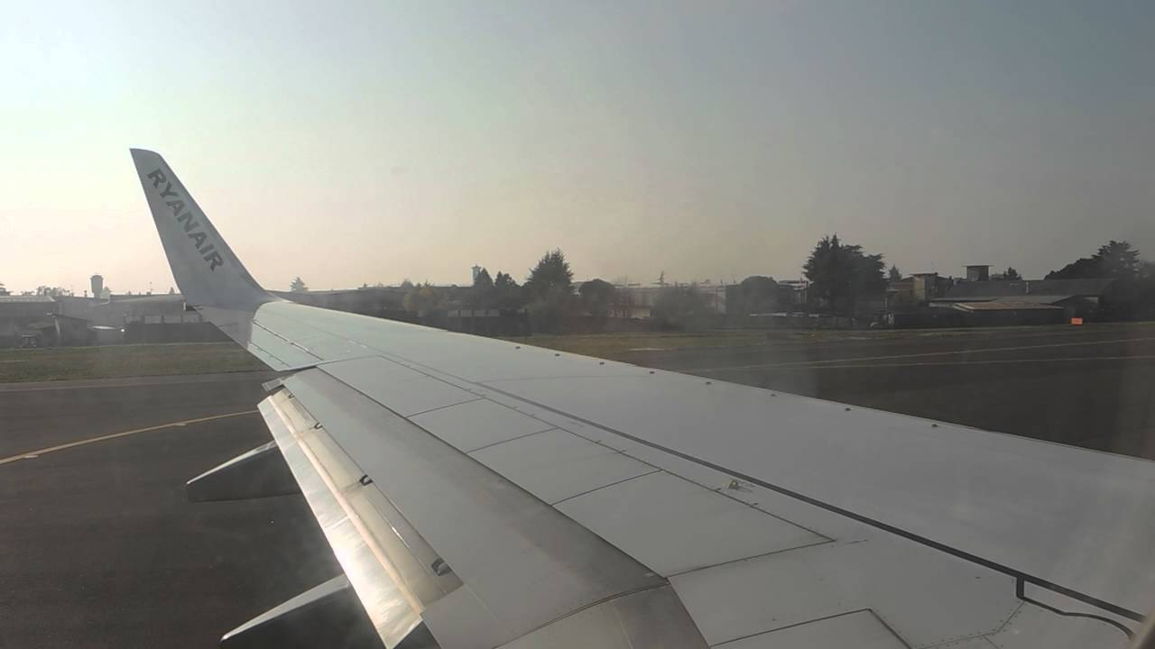 Decollo dall'aeroporto di Bergamo Orio al Serio con Ryanair