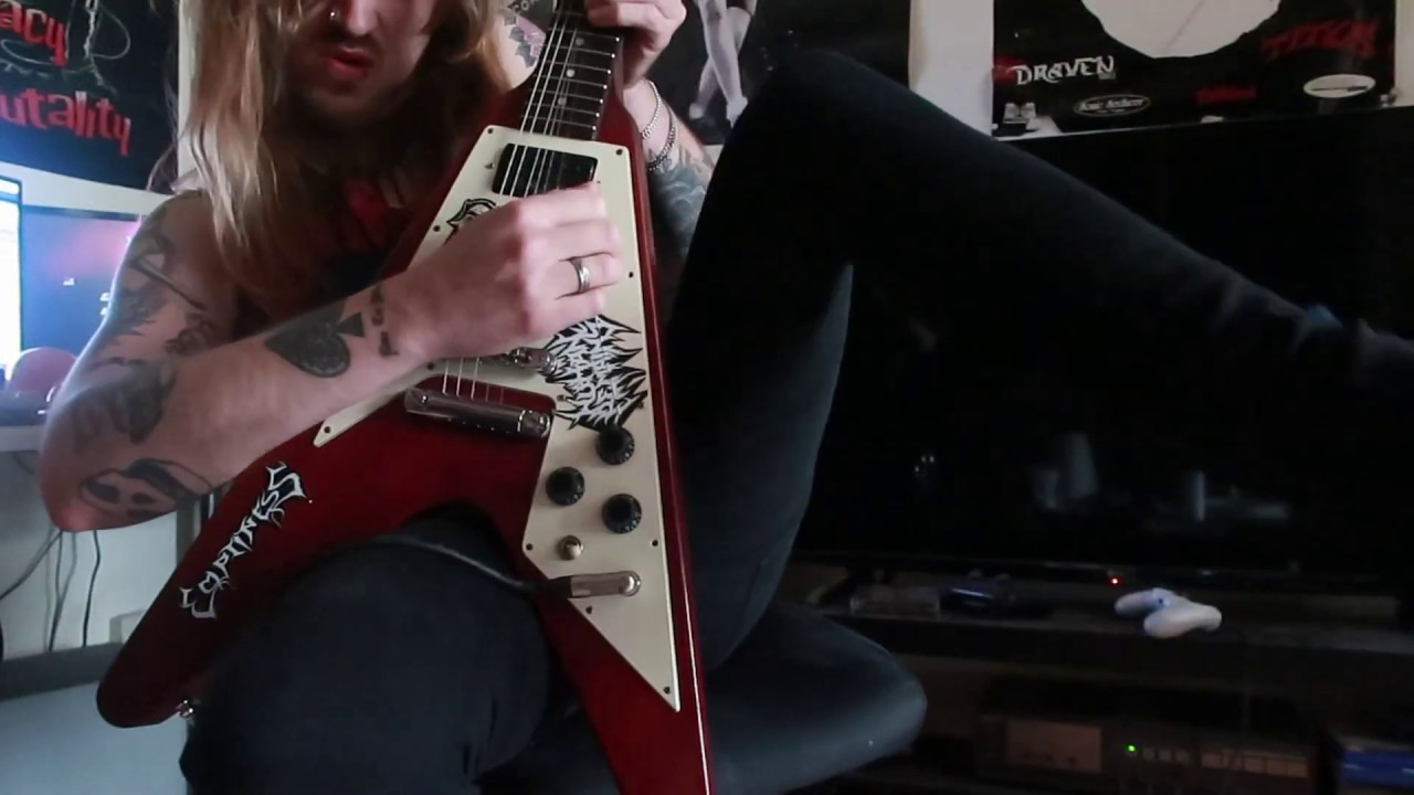 Evil Invaders - Shades Of Solitude (Guitar play through)