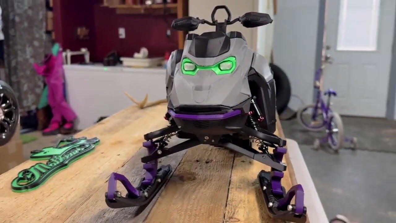 Skeeride Rc Snowmobile