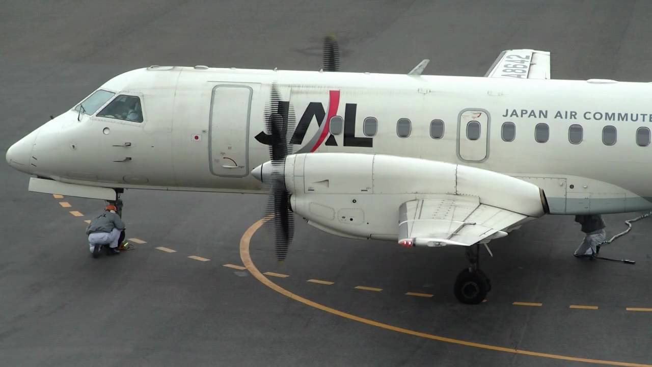 Tajima Airport 　Saab 340B (JA8642)　take off