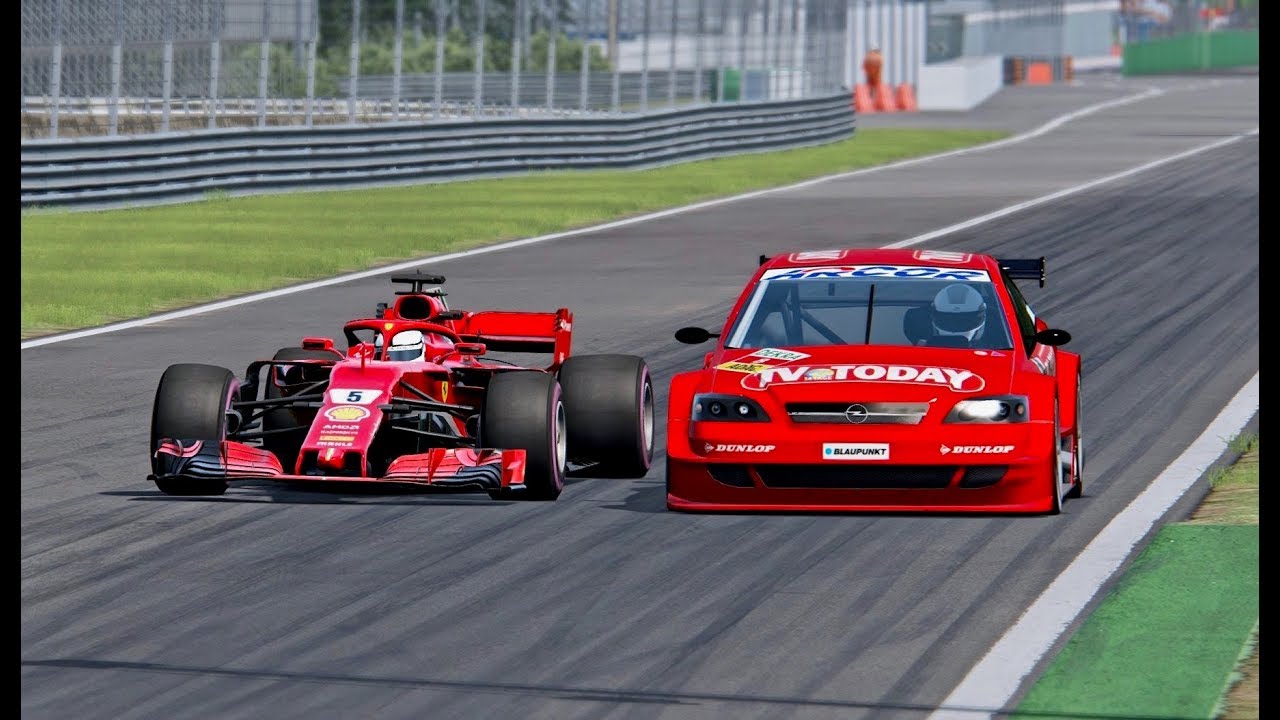 Ferrari F1 2018 vs Opel Astra DTM 2001 - Monza
