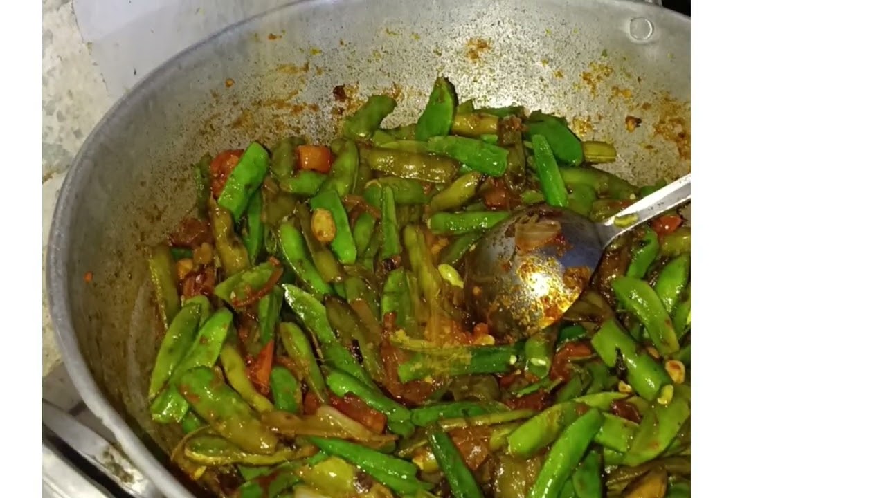 చిక్కుడుకాయ టమాటో కర్రీ broad beans curry