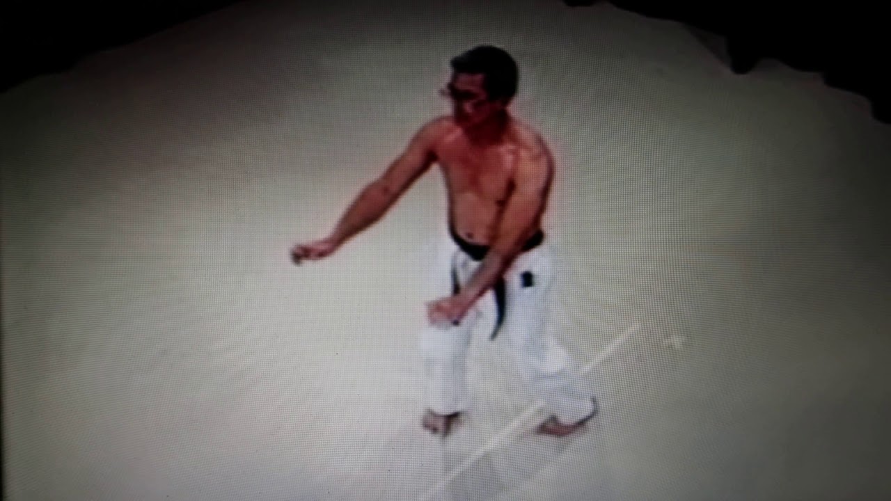Sanchin enbusen, Arcenio Advincula performing the kata.