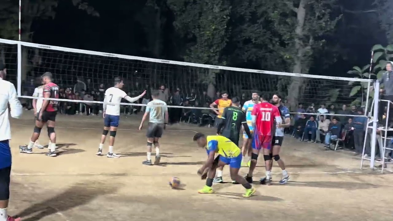 Today, the volleyball final match is being held in Bhauwalan Rajawala, Dehradun.@Negi da pahadi blog