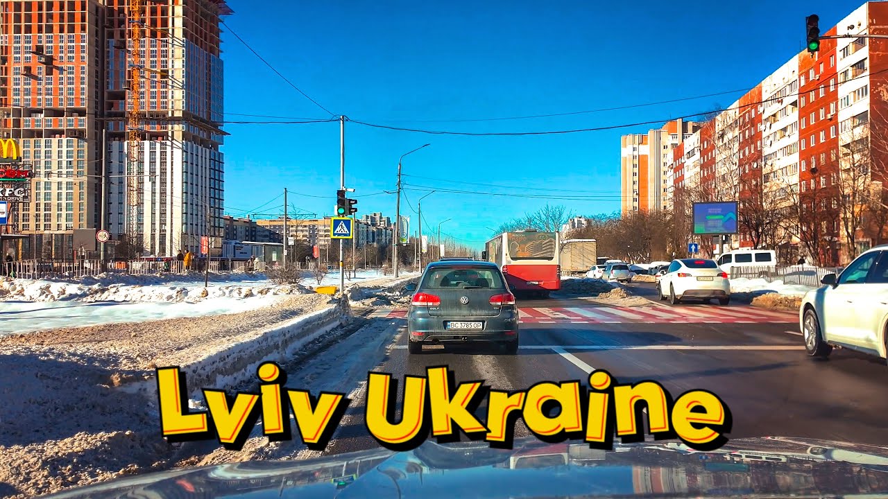Сихів на Авто ❄️ Як Живе Найбільший Район Львова при –10°C