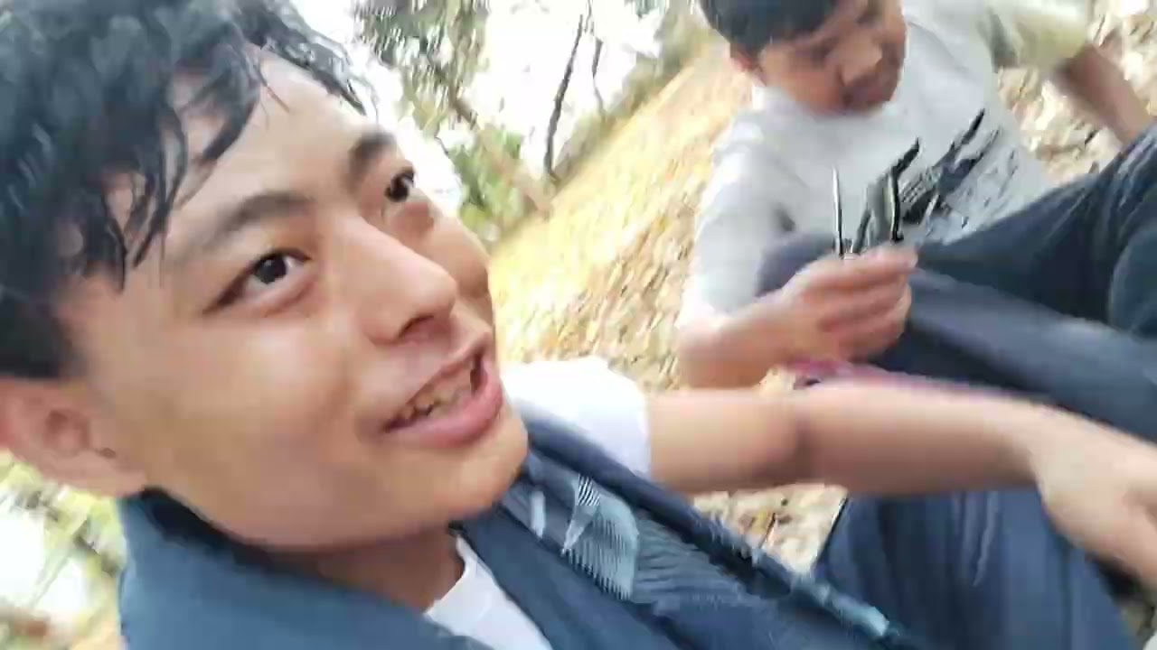 Sathy vai haru songw 🐘 kharka tir ko ghumgham   Ani ramailo gardai 😜🤣🤣