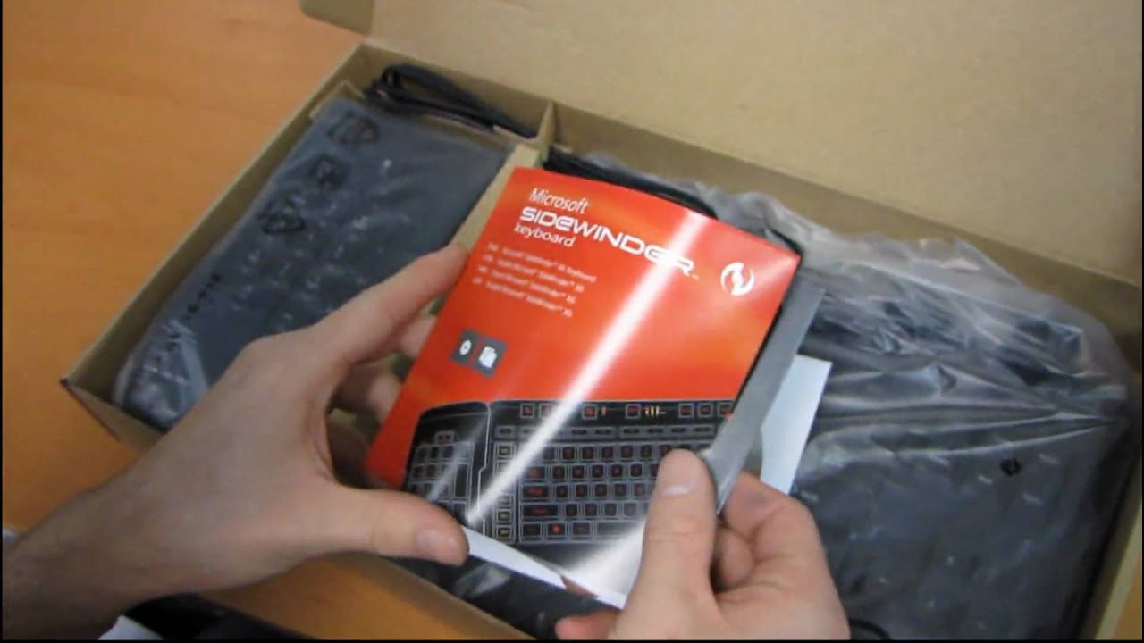 Microsoft Sidewinder X6 Gaming Keyboard Unboxing & First Look Linus Tech Tips