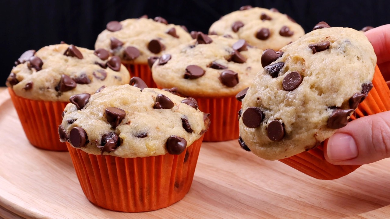Only Simple Ingredients — Banana Chocolate Chip Muffins