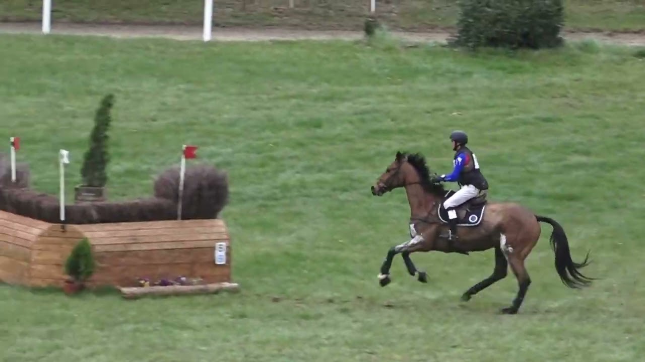 GN FFE - AC Print de CCE - Pompadour : le cross en images