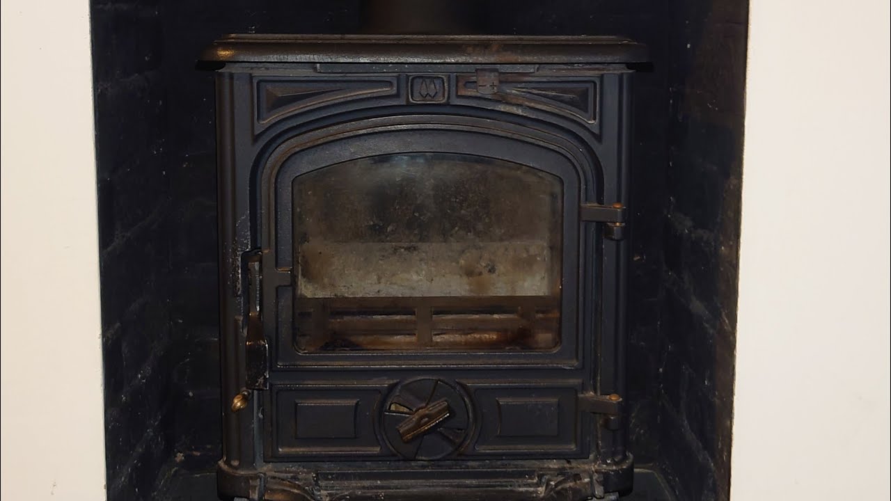HOW TO LEAVE AN ASH BED IN MY STOVE, WITHOUT BLOCKING THE AIR VENTS.
