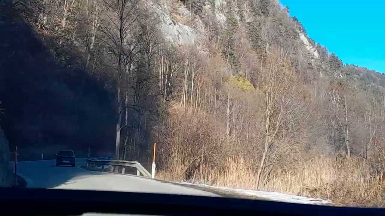 Landesstraße 215, Stans nach Jenach, Autofahrt, Bezirk Schwaz, Tirol, Austria 
