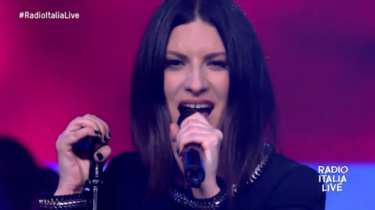 Laura Pausini Resta In Ascolto (Radio Italia Live 2019)