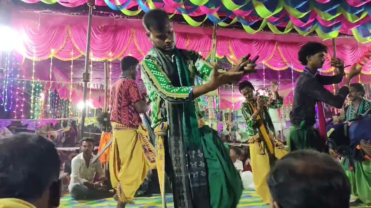 ହରେ କୃଷ୍ଣ ହରେ ରାମ ସଙ୍ଗେ ,ମାଁ ଦୁର୍ଗା ଙ୍କର ଏନ୍ତା ରୁପେ ବର୍ଣ୍ଣନା କେଭେ ନେ ସୁନି ଥିବ କିର୍ତ୍ତନ ସୁରେ ,watch