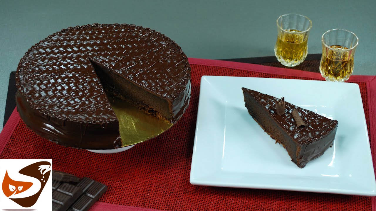 Torta al cioccolato: morbida, fondente e senza glutine - Dolci veloci (Torta tenerina)