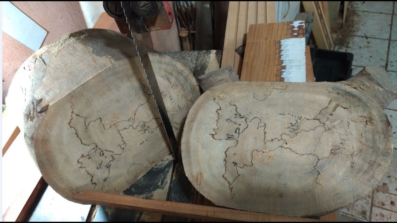 Como cortar uma tora de madeira na serra de fita. ( How to Cut a Wooden Log on a Band Saw)