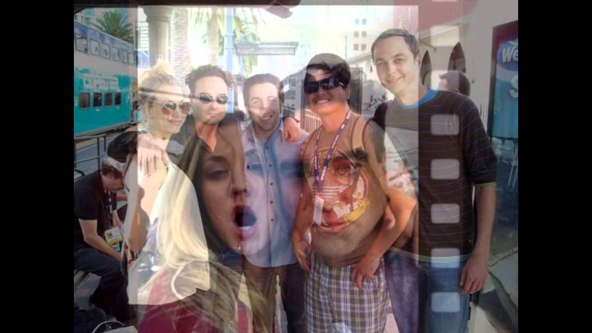 Kaley Cuoco & Johnny Galecki