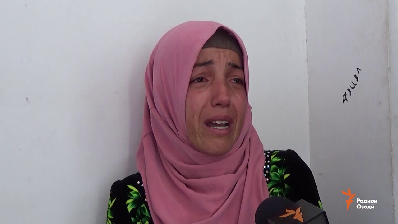 Зиндагӣ бо ду кӯдаки бемор дар вагон