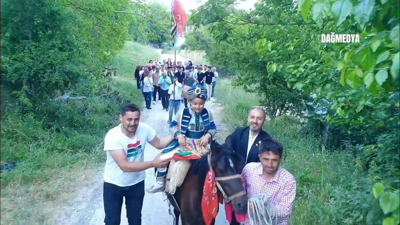 Çakıryenice köyünde sünnet cocuğu gezmesi 🧿