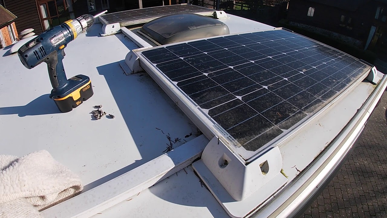 Cleaning The Motorhome Roof   HD 1080p