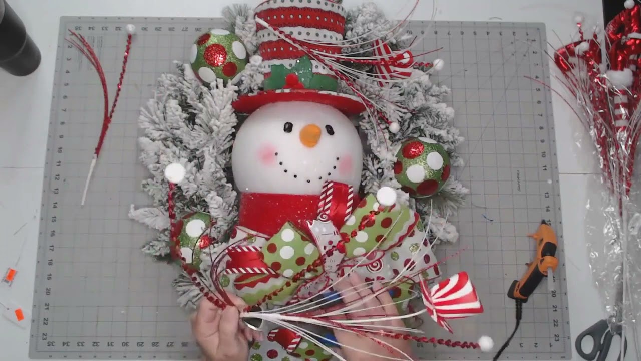 How to Make a No Mesh Evergreen Snowman Wreath