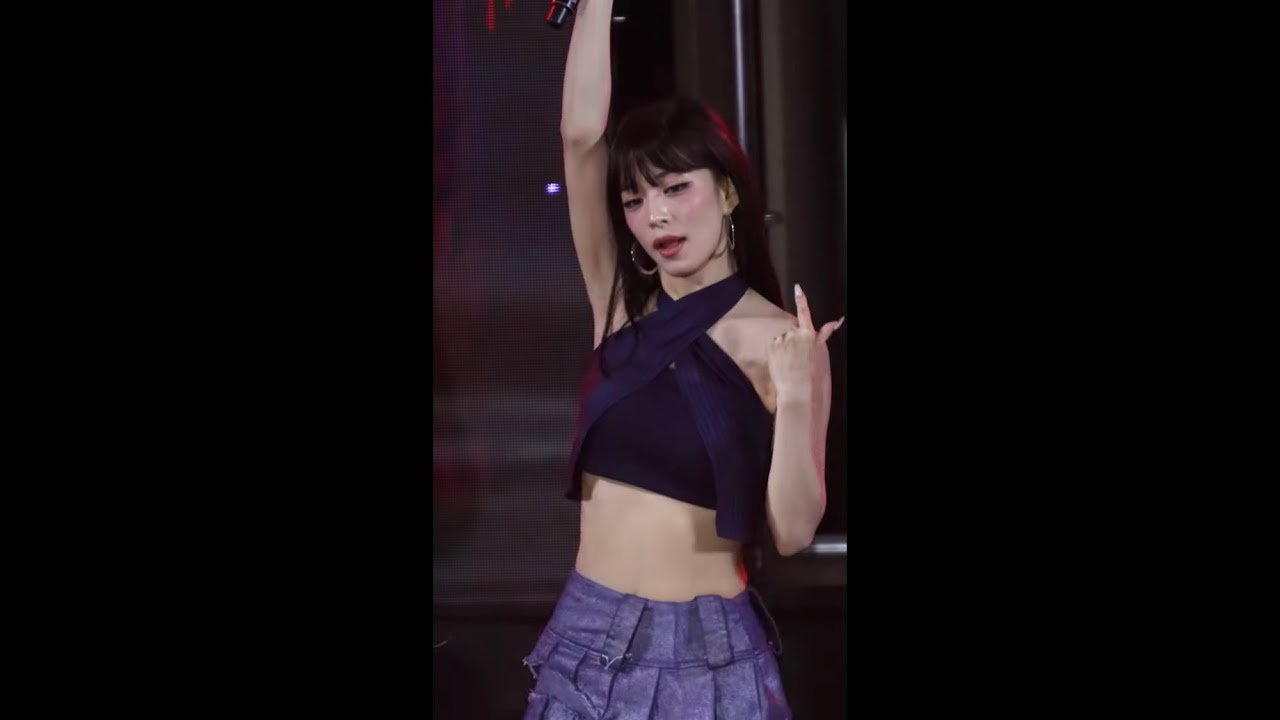 [4K60p] 240912 프로미스나인 이채영 DM 직캠 | fromis_9 chaeyoung fancam | 서울대 공과대학 축제