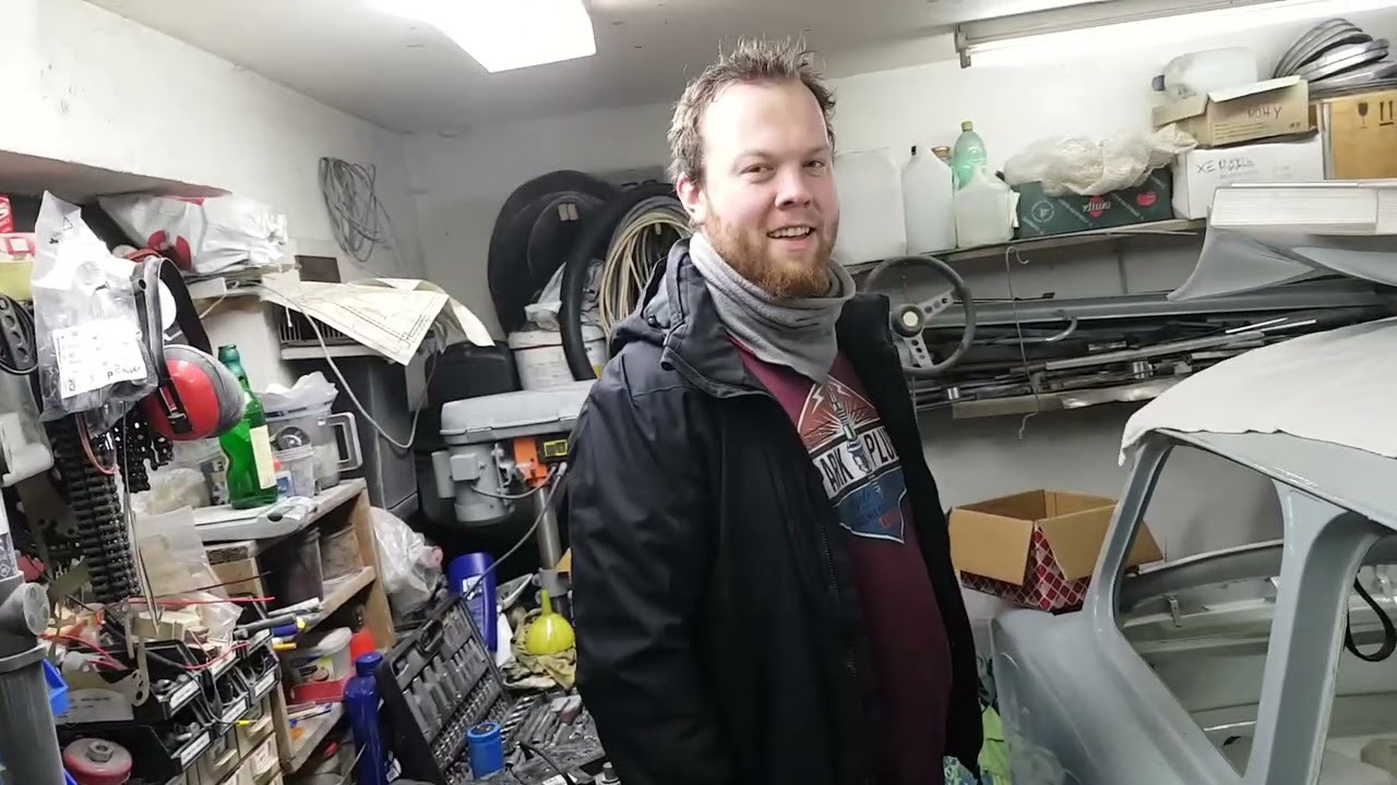 Patrikův stále nedokončený Trabant