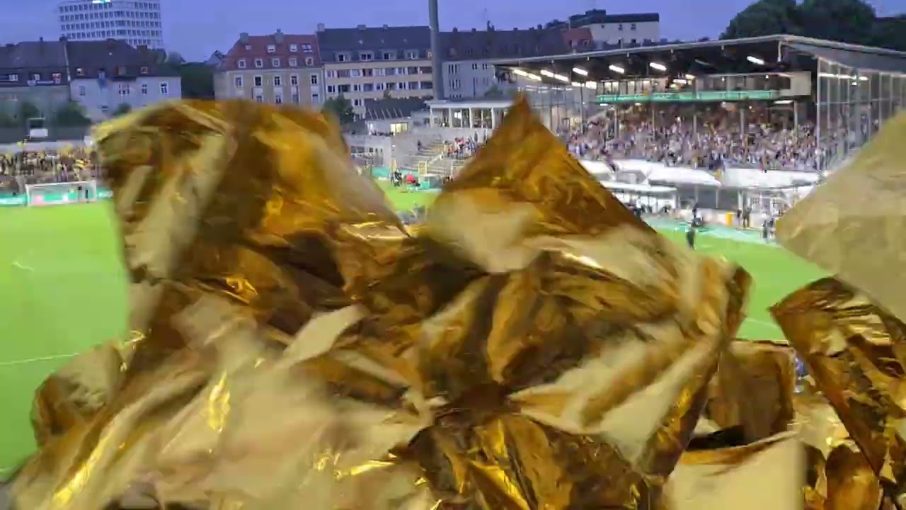 TSV 1860 München gg. Borussia Dortmund 0:3 (0:3), 29.07.2022, Stimmung vor dem Anpfiff