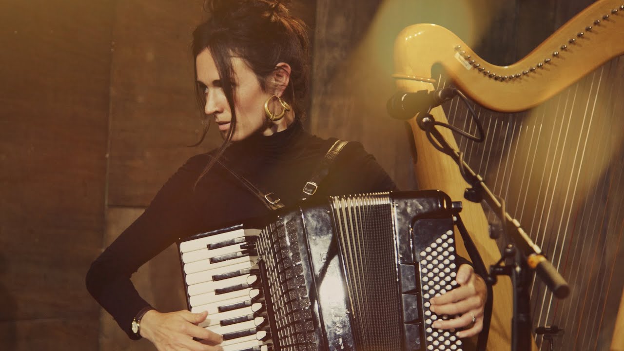 Tamsin Elliott - FREY - live showreel