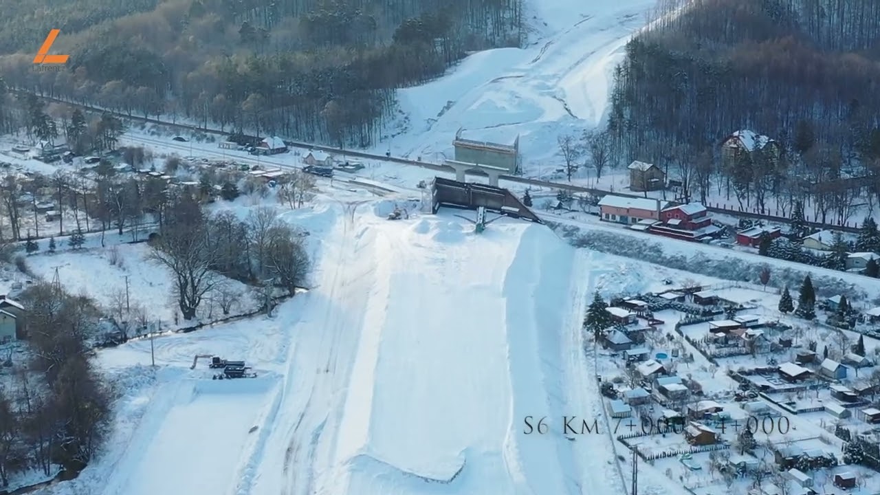 Budowa drogi ekspresowej S6 Zad. 5. odc. Leśnice - Bożepole Wielkie - film z powietrza 12.2023