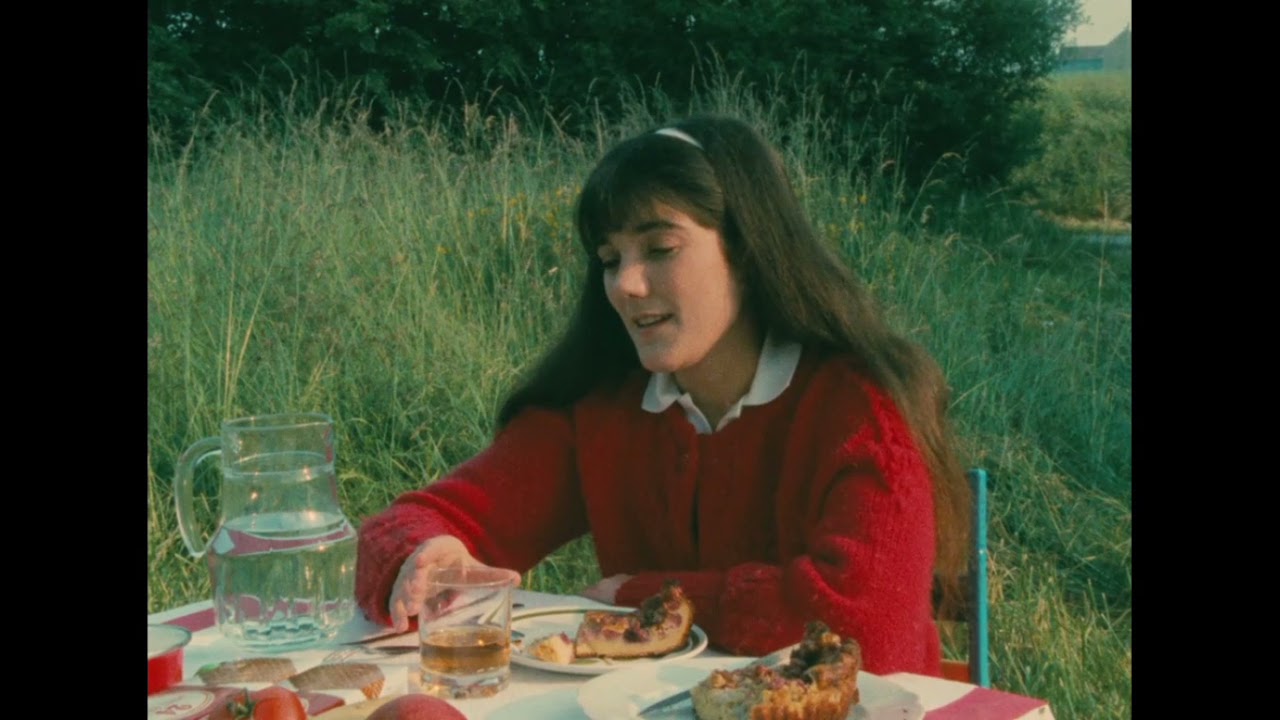 L'Heure Bleue excerpt - 4 Aventures de Reinette et Mirabelle- ERIC ROHMER