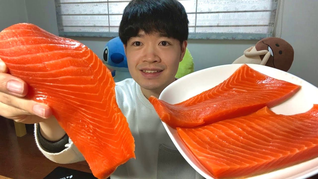 【ASMR 咀嚼音】サーモンを食べる音をやってみた日本人男性【男声囁き声】【音フェチ】
