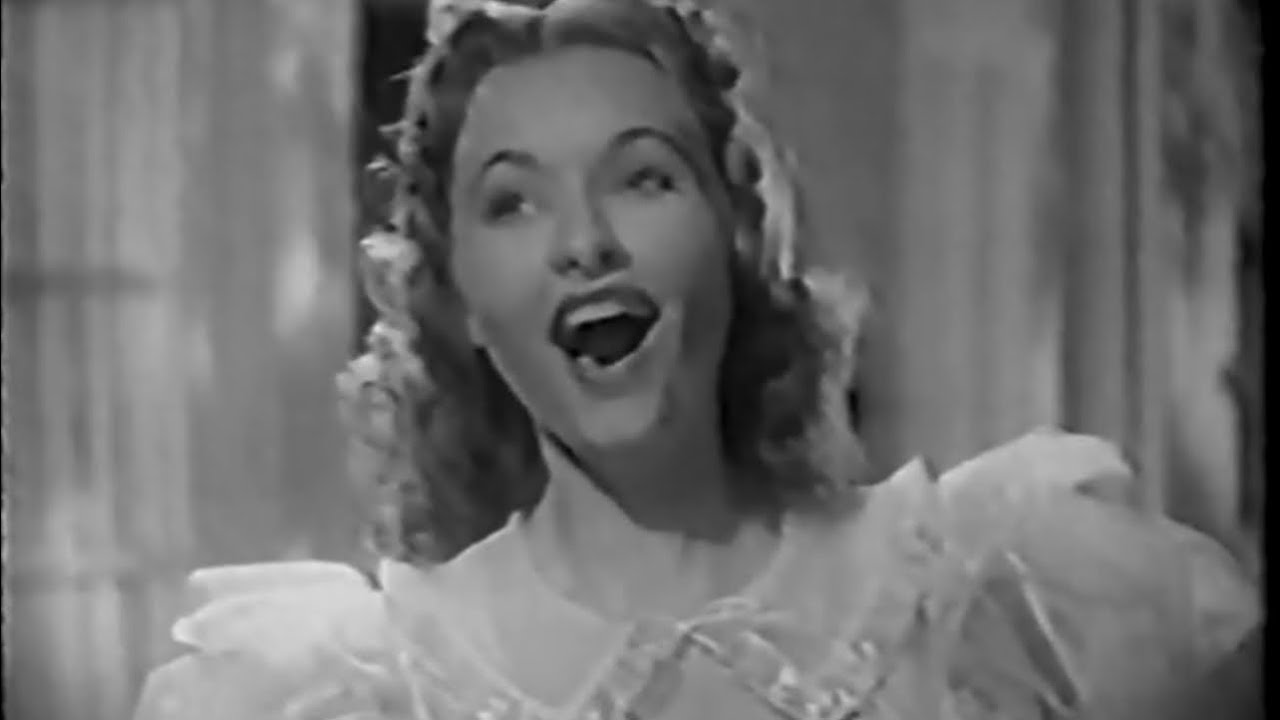 Susanna Foster - Sempre Libera ( La Traviata ) sung in 1941