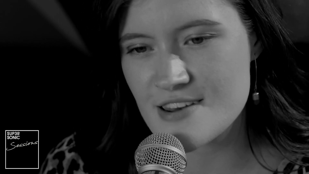 Madeline Juno - Vor Dir (Akustik Version)
