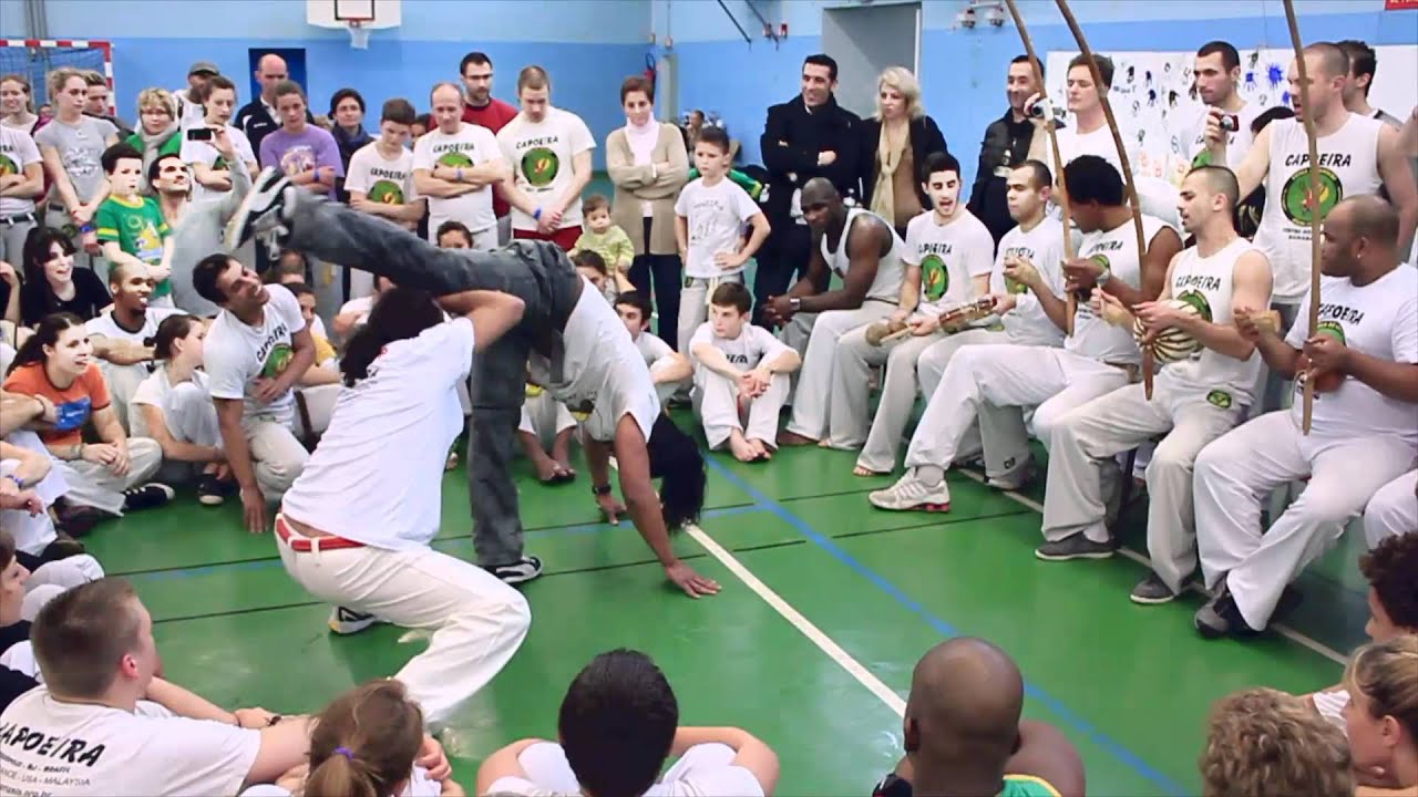 Angola (partie 1) Batizado Capoeira Senzala 2012