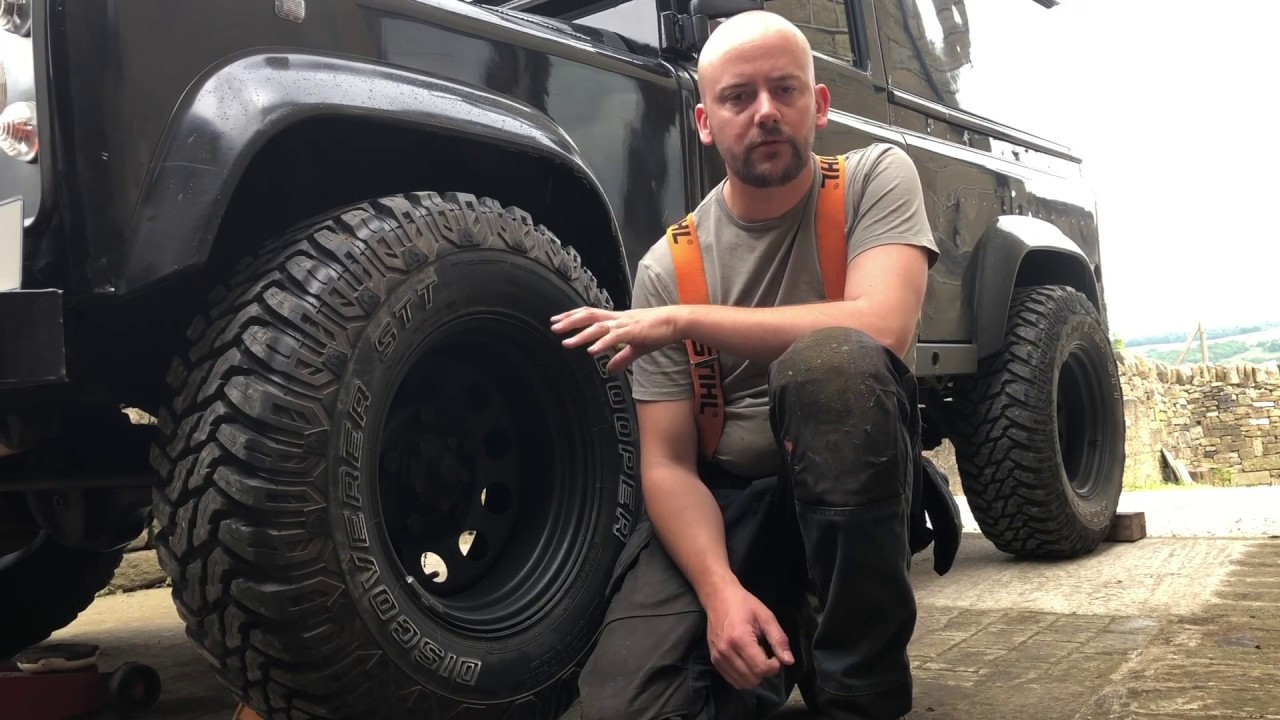 UK - Land Rover Defender 300tdi Wheel Bearing Check and Adjustment - English