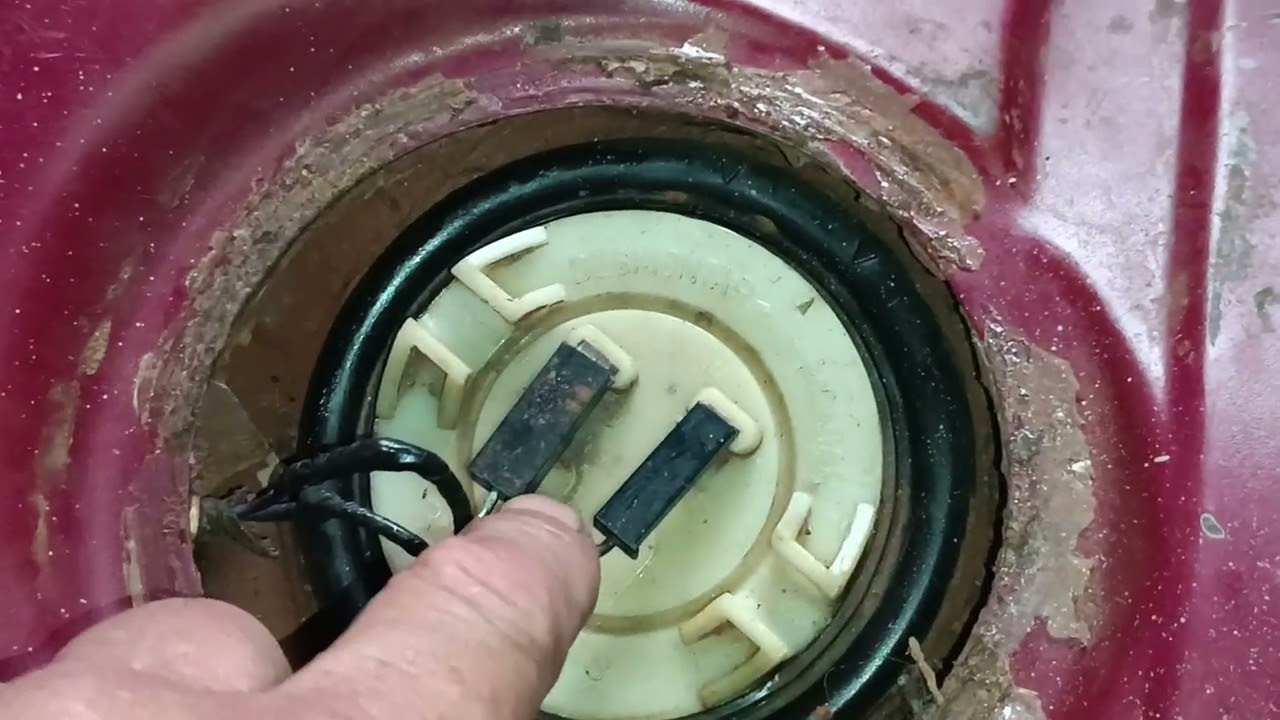 KADETT 97 POSI&Ccedil;&Atilde;O DA MONTAGEM DA B&Oacute;IA DE COMBUST&Iacute;VEL OU SENSOR DE N&Iacute;VEL