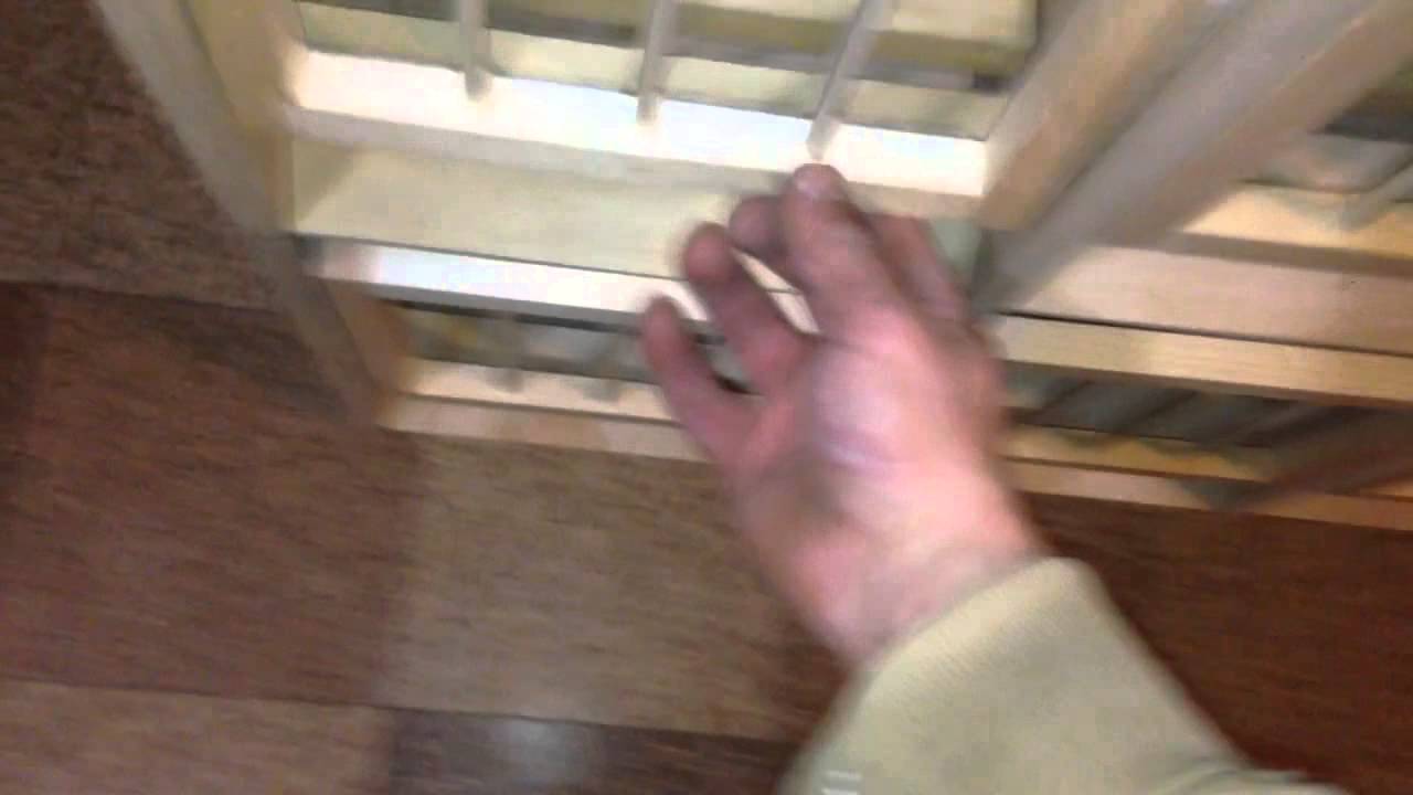 SELF CLOSING BOX PERCHES FOR HENS