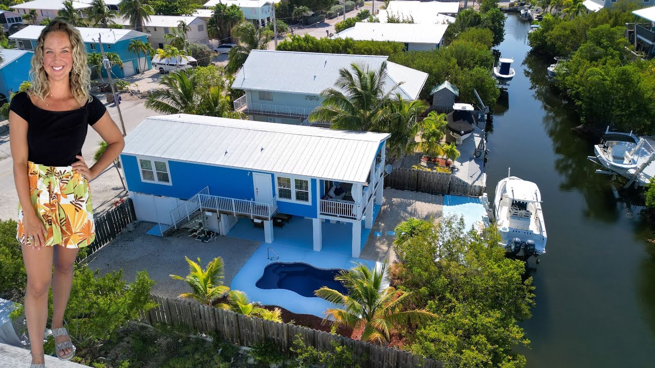 Recently Reduced! $1.2M | Waterfront Home Ramrod Key | Pool & Boat Lift