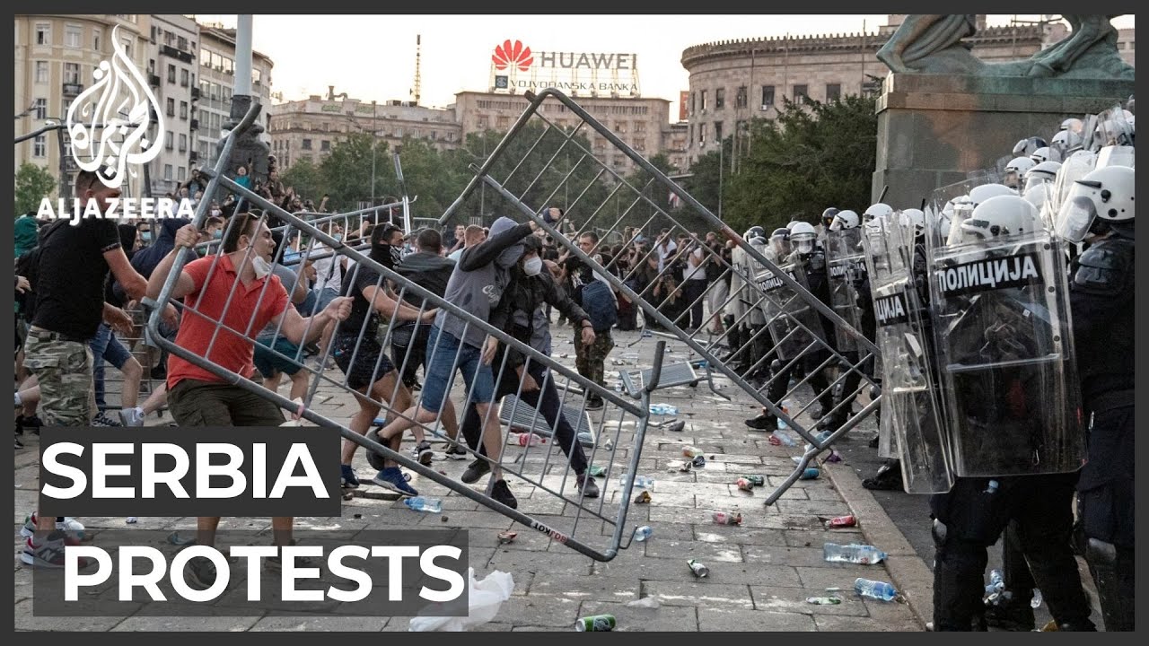 Serbia: Protests against lockdown continue for second night