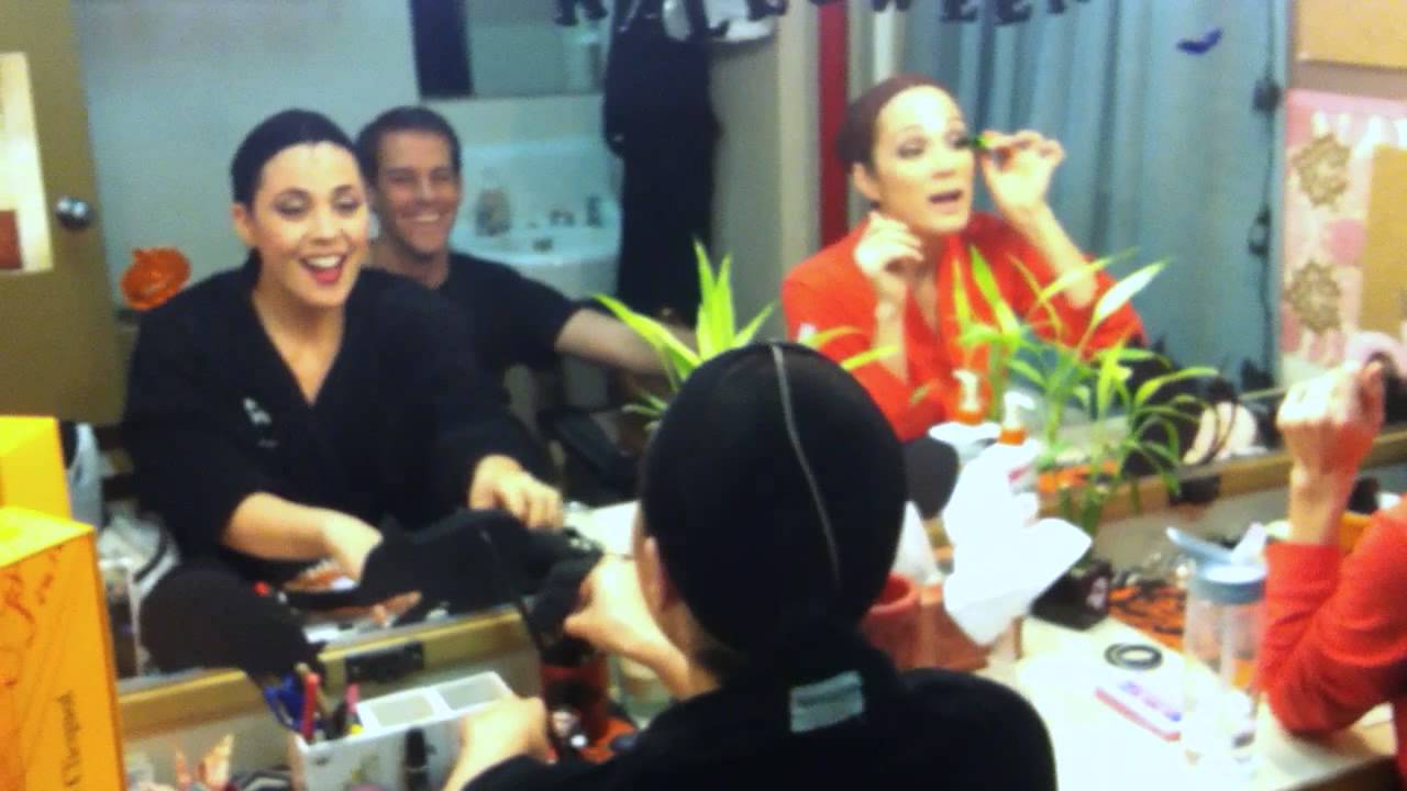 Backstage: Warmups and Rituals at PHANTOM