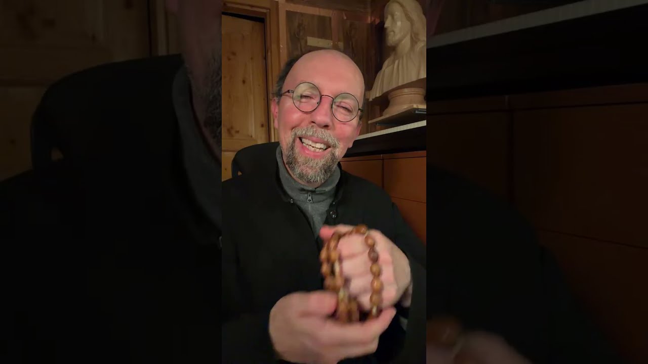 SANTO ROSARIO 🌹 uniamo la nostra preghiera con una decina del rosario dal vivo